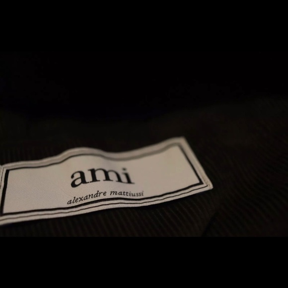 Ami’s Men’s Blazer - Picture 4 of 4